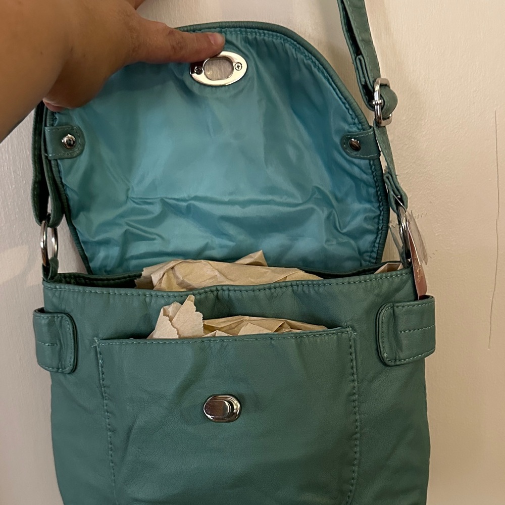 Green Shoulder Bag - Picture 4 of 4
